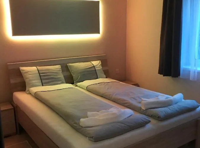 Gold De Luxe 3* Hajdúszoboszló